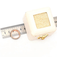 Bague en acier inoxydable faite à la main, coffret cadeau élégant, option de logo personnalisé, support OEM/ODM/OBM, expédition DHL, cadeau personnel