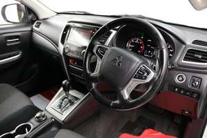 MITSUBISHI L200 2.2 USADO, Volante a la Izquierda/Derecha - Product Image 3