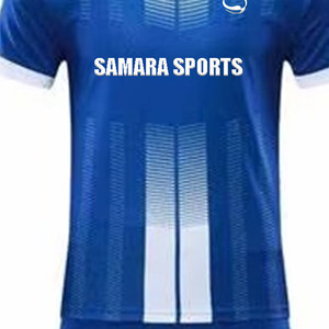 Conjunto de Uniforme de Fútbol Personalizado HoShirt para Equipo y Club - Jersey Transpirable con Estampado por Sublimación, Mangas Cortas y Logotipo Bordado - Product Image 5