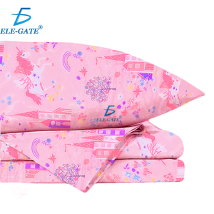 Set di lenzuola Coquette 4 pezzi, include lenzuolo con angoli, lenzuolo piatto e due federe per uso domestico, in morbido cotone, stile semplice. - Product Image 2