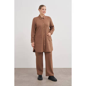 Túnica Deportiva Corta de Punto Camel Estilo Y2K Casual - Product Image 3
