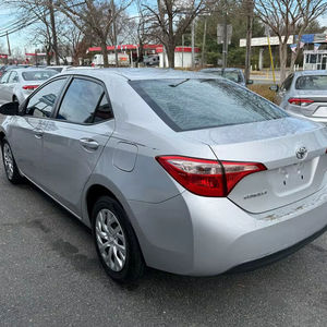 Toyota Corolla LE usado del 2018 - Product Image 1