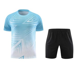 Kits de fútbol de secado rápido Juego completo Kit de fútbol Logotipos personalizados y sublimación de diseño Camiseta de fútbol de equipo transpirable Ropa de fútbol para hombres - Product Image 6