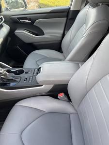 Toyota Highlander XLE 4dr SUV AWD 2022 d'occasion - Product Image 3