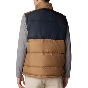 Gilet d'hiver chaud en coton personnalisé pour homme, gilet matelassé décontracté imperméable, gilet à fermeture éclair pour homme avec deux poches latérales par RSW - Product Image 2