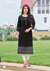 Fancy Heavy Re-yon Print and Handwork Kurtis Collection Venta en línea - Product Image 2