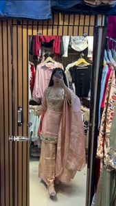 Indien pakistanais belle jolie COSMOS 4 ensemble Sarara avec des couleurs vives fête mariage traditionnel et tenue décontractée ensemble Sharara - Product Image 4