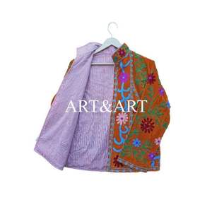 Chaqueta Acolchada Suzani de Invierno de la Mejor Calidad para Mujer, Ecológica, Transpirable, de Secado Rápido, 100% Algodón, Bordado Floral, Personalizable - Product Image 5