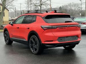 2025 C-h-e-v-r-o-l-e-t E-q-u-i-n-o-x E V RS AWD con bajo kilometraje y asequible precio en stock Listo para envío - Product Image 2