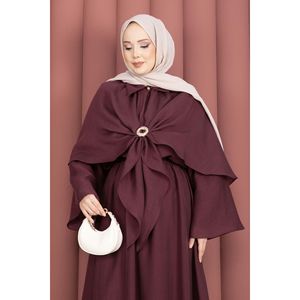 ชุดฮิญาบแบบสามชิ้นผ้าชีฟองสีพลัม พร้อมเข็มกลัดตกแต่งสุดหรูที่ด้านบน - Product Image 2