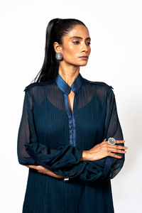 Velo Índigo - Vestido Kurti con Pliegues Índigo - Product Image 5