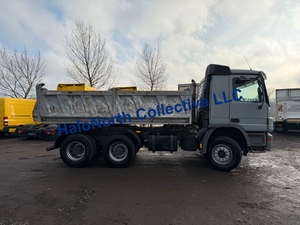 Camion benne diesel d'occasion 2006 pour Mercedes-Benz Actros 2644 6x4, transmission manuelle, norme Euro 2, conduite à gauche, pour exploitation minière - Product Image 5