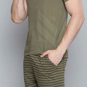 Ensembles décontractés unique en coton et polyester mélangés pour hommes, style simple, short à la taille avec cordon de serrage, ensembles de t-shirts avec logo personnalisé - Product Image 3