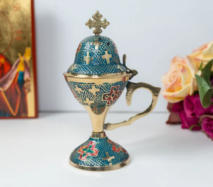 Quemador de incienso de lujo con mango de madera de agar de latón puro de excelente calidad Diseño cruzado en la parte superior Uso religioso Enchufe de anís estrellado - Product Image 4