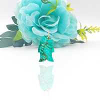 Vente en gros de bijoux personnalisés en forme de poisson, pierres précieuses sculptées, bijoux naturels en forme de poisson, pendentifs en vrac, bijouterie fine