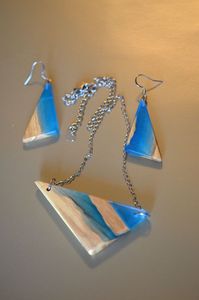 CIRCLES EN BOIS STRIKING WARMTH DANGLES Feuille d'or Noir Blanc Résine Coeur Forme Boucles D'oreilles Carré Rond Géométrique En Bois Résine - Product Image 2