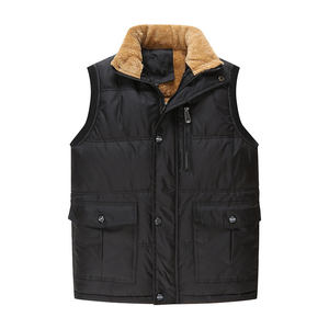 Essentials Gilet matelassé léger et résistant à l'eau pour hommes Gilet d'hiver léger sans manches Vêtements d'extérieur chauds - Product Image 1