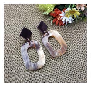 Boucles d'oreilles en corne de buffle pour filles, boucles d'oreilles pour femmes, bijoux en corne, corne naturelle pour femmes, haute qualité - Product Image 2
