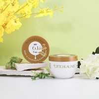 Masque capillaire réparateur soyeux de luxe avec extraits naturels de plantes, collagène et vitamine E, pour une réparation et une force accrues, usage professionnel en salon