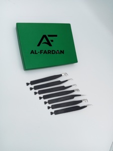 Top Trending Custom Heart Logo Matte Black Pinzas de pestañas de acero inoxidable Herramienta de extensión de pestañas de Punta puntiaguda de alta calidad - Product Image 3