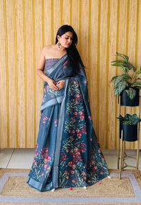 Sarees à impression numérique en coton et lin doux pour adultes Batik Floral All-Over Body Woven with Rich Silver Border Pallu Ethnic - Product Image 6