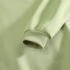 Sudadera con capucha unisex de estilo urbano, mezcla de algodón premium, sudadera con capucha de estilo urbano a la moda, sudaderas con capucha personalizadas. - Product Image 5