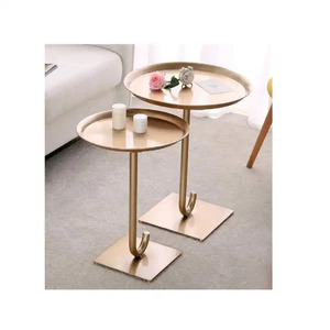 Table d'appoint à base de métal argenté en verre transparent de forme ronde de conception fantaisie pour les tables de meubles de décoration de maison et d'hôtel - Product Image 6