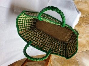 Borsa Tote in rafia fatta a mano all'uncinetto con manici a bottone magnetico con chiusura a righe/multicolore per tutte le stagioni - Product Image 3