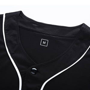 Camiseta de Béisbol Transpirable de Fabricante Pakistaní, 100% Poliéster, Cuello en V, Color Sólido, Colores y Tallas Personalizables, Duradera y Ligera - Product Image 3