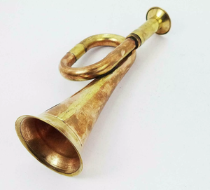 Trompeta de cuerno Bugle de 6 pulgadas de cobre y latón antiguo al por mayor para niños pequeños Scouts Bugle Horn instrumento musical de bajo precio a la venta - Product Image 6