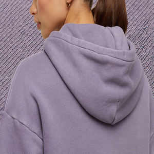 Sweat à capuche court pour femmes tendance, léger, manches longues, coupe décontractée, matière douce, idéal pour la salle de sport, la maison, le travail et le style du week-end - Product Image 3