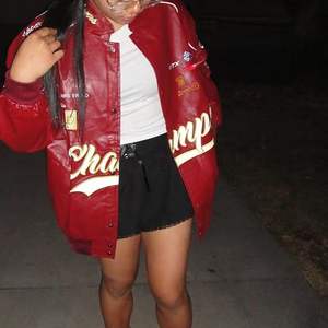 Chaqueta de Franela Forrada de Manga Larga a la Moda Personalizada para Hombre de Alta Calidad, Chaqueta Universitaria de Cuero Clásica 2024 - Product Image 5