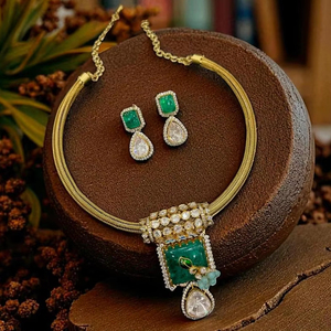 Conjunto de collar de Gargantilla Kundan Polki tradicional hecho a mano, joyería de latón chapada en oro, trabajo de piedra Natural, gotas de Polki para fiestas - Product Image 1
