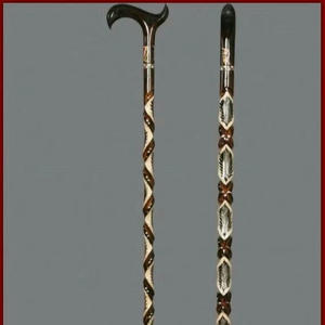 Bastón de Madera Ajustable con Múltiples Nudos, Bastón de Madera Resistente para Personas Mayores de Standard International - Product Image 1