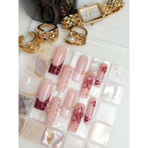 Ensemble de maquillage et de soins pour les ongles Ros Embrace avec une teinte rose élégante pour la routine de beauté quotidienne des femmes - Product Image 3