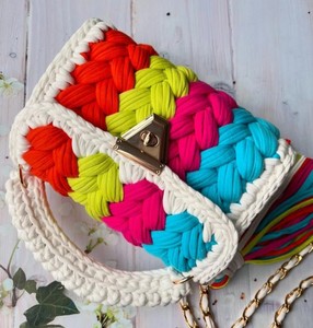 Bolsos de ganchillo hechos a mano al por mayor bolsos de hombro ecológicos proveedores exportadores India - Product Image 3