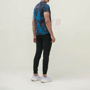 Camiseta ajustada ligera de algodón 100% para hombre, corte moderno con ajuste cómodo para uso en el gimnasio de verano - Product Image 6