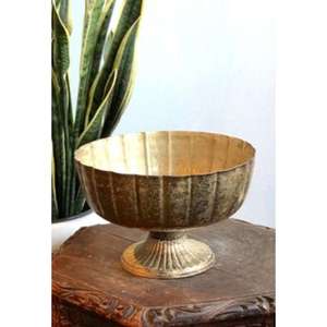 Elegante cuenco de latón de inspiración vintage ecológico y funcional para decoración de comedor atemporal y bodas/eventos - Product Image 1