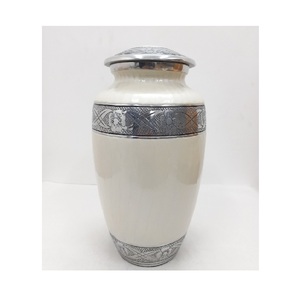 Urne funéraire en laiton élégante et décorative, artisanale, durable et personnalisable, pour cendres humaines, commémoration à domicile - Product Image 6