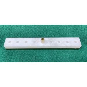 Bougeoir Menorah en marbre et métal argenté fait à la main Forme et taille personnalisées pour la décoration de Noël à la maison Prix - Product Image 3