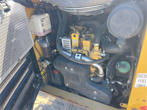 Used Skid Steer 2016 CATERPILLAR 262D Skid Steer Loader EPA Skid Steer with Diesel Engine Good Condition - Product Image 5