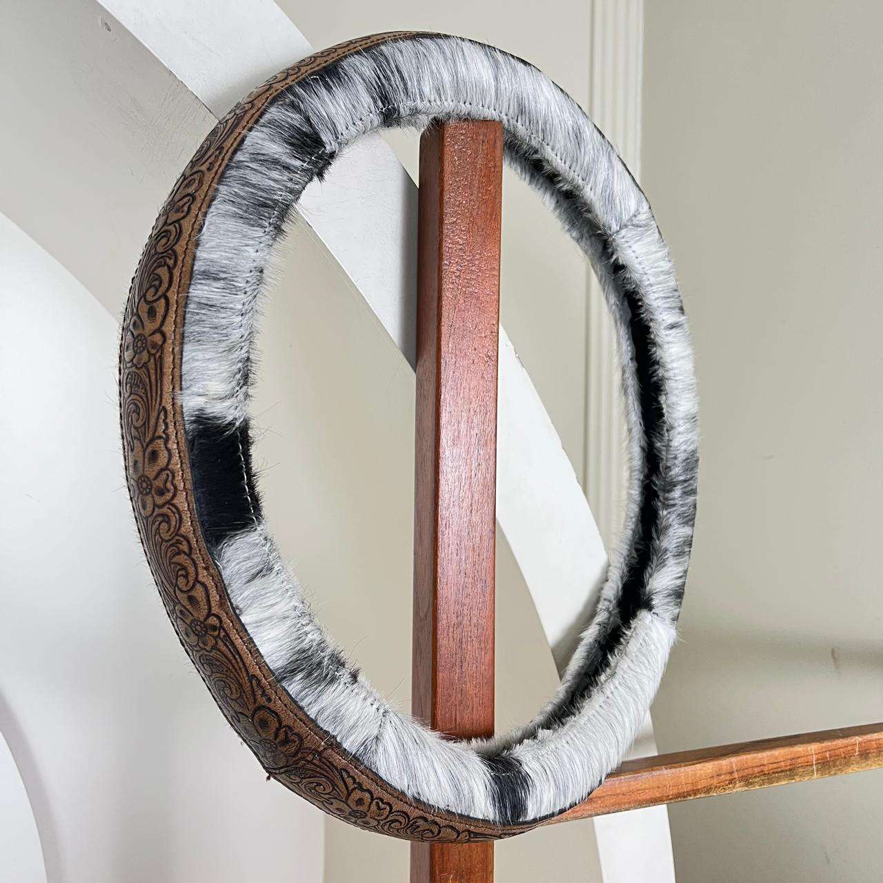 สีน้ำตาล