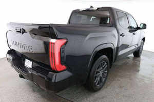 SUPER CLEAN 2024-2025 BLACK OPS PRÊT À ÊTRE EXPÉDIÉ Pneus R18 Caméra 360° Sièges Sombres - Product Image 2