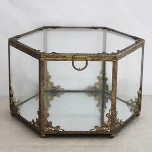 Impresionante joyero de metal de inspiración victoriana con detalles en relieve solución de almacenamiento de lujo para anillos collares y brazaletes - Product Image 6