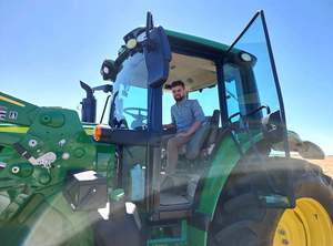 Maquinaria agrícola Tractores John Deer usados Jd 1204 120HP 4WD Tractor usado con alta calidad y buen precio a la venta a EE. UU. - Product Image 2