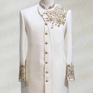 2024 Sherwani elegante bordado en blanco con zapatos a juego de tela de seda para boda disponibles en Tallas grandes - Product Image 1