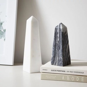 Sculpture abstraite en marbre blanc poids de papier géométrique moderne intersection disque et barre accessoire de bureau décoratif de luxe pierre - Product Image 5