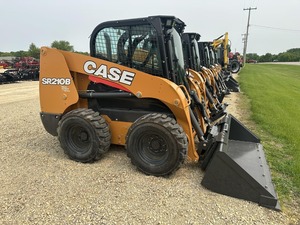 CASE SR210B Skid Steer Loader Diesel Wheel Loader 4 Ton Rated Load for Farm and Construction - Product Image 5
