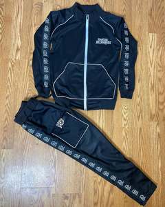 Ensemble de survêtement d'hiver brodé pour homme, style urbain, 2 pièces, polaire oversize à fermeture éclair intégrale, 100 % polyester, tenue de sport, vente en gros - Product Image 1