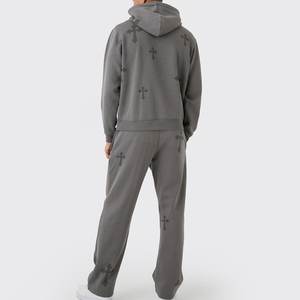 Haute demande en gros survêtements personnalisés logo imprimé pour hommes Streetwear survêtements très exigeants pour les ensembles respirants d'hiver - Product Image 2